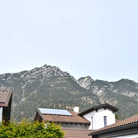 On Zugspitzstrasse