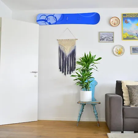 Апартаменти On Zugspitzstrasse